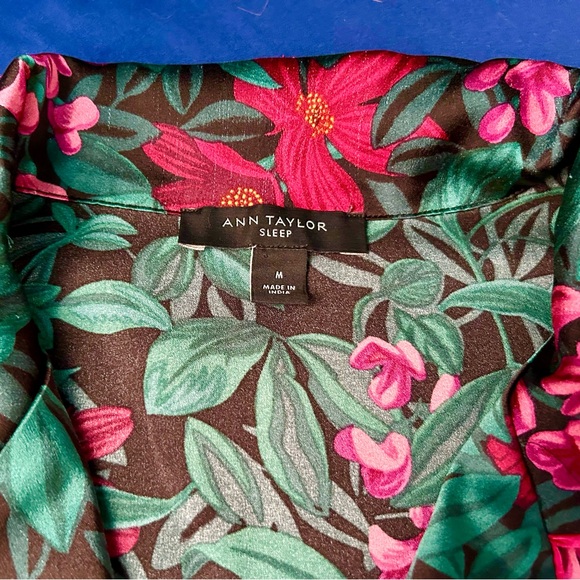 Ann Taylor Dark Green, Pink Tropical Floral Pajama Set, Size M - Picture 6 of 15